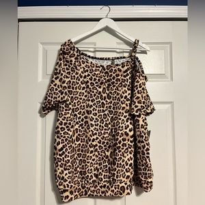 New w/ Tags Cold Shoulder Animal Print Top